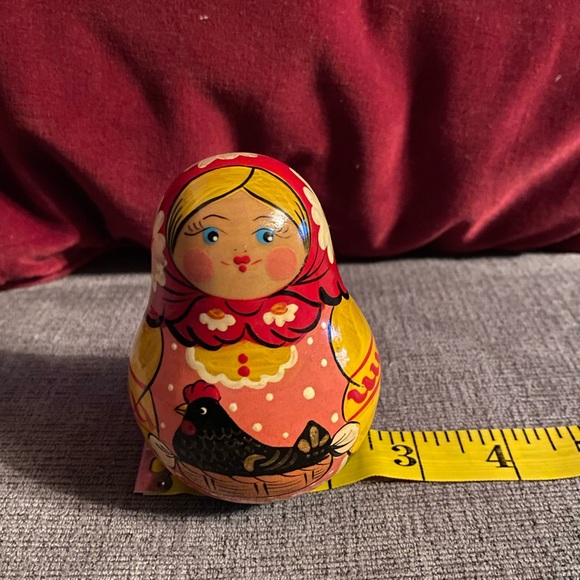 Vtg Roly-Poly Chime Bell Matryoshka Doll Hand Painted With Chicken Hen in Basket - Picture 8 of 9